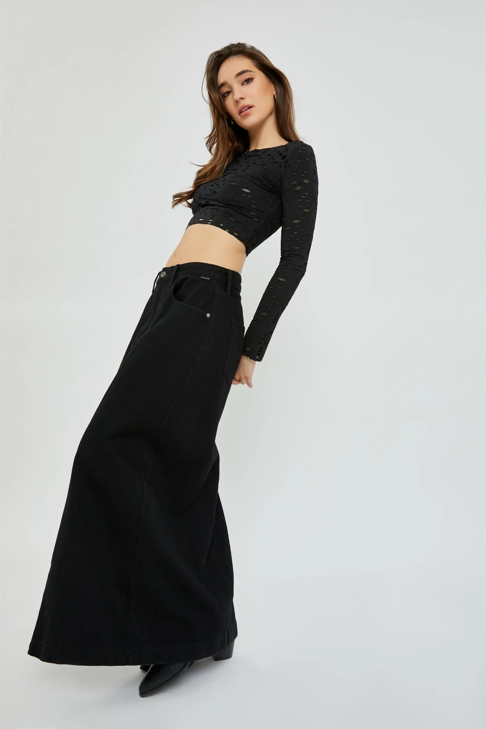 Basic Mid Waisted Maxi Skirt