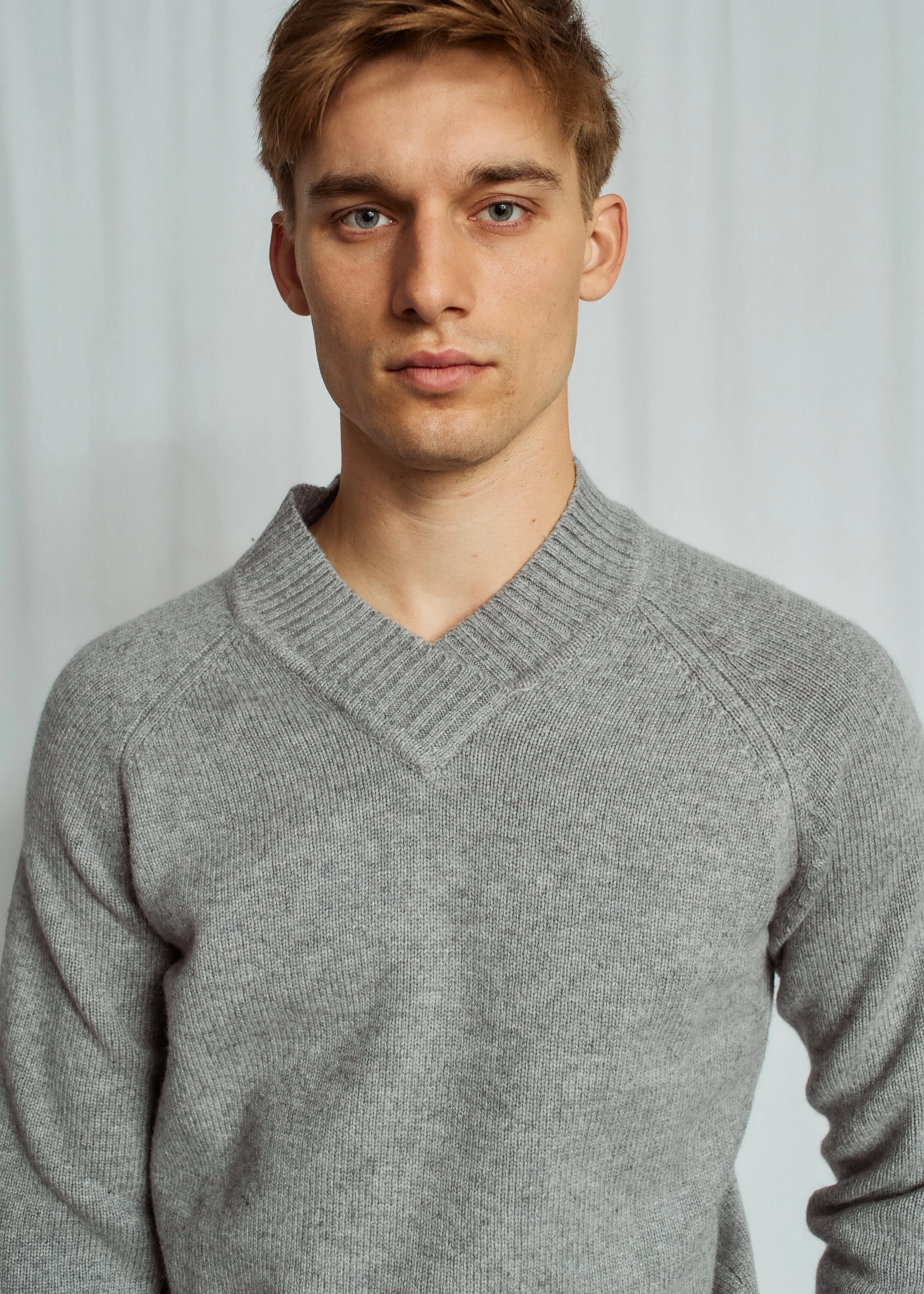 Brunn & Stengade Sweater V | Grey