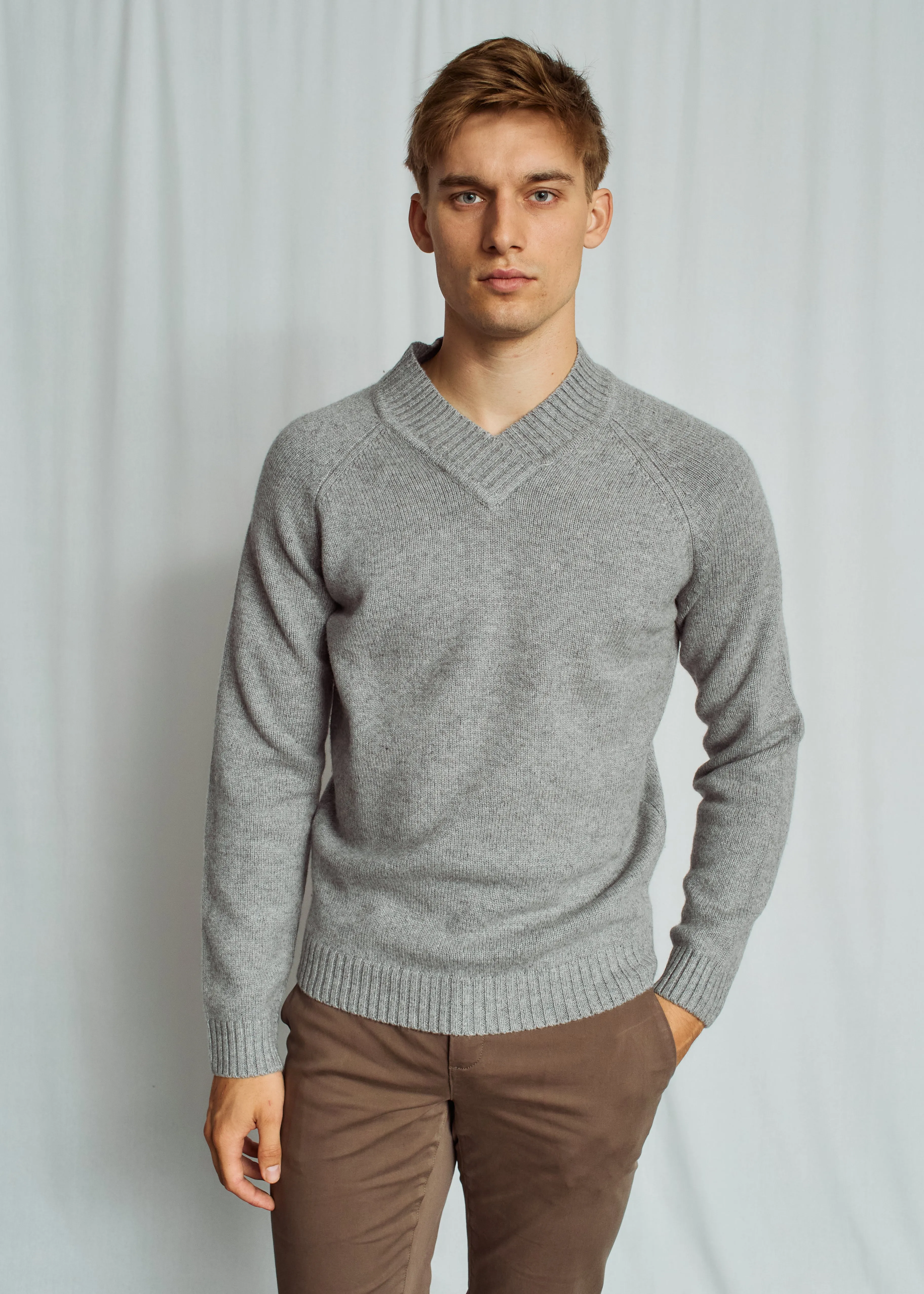 Brunn & Stengade Sweater V | Grey