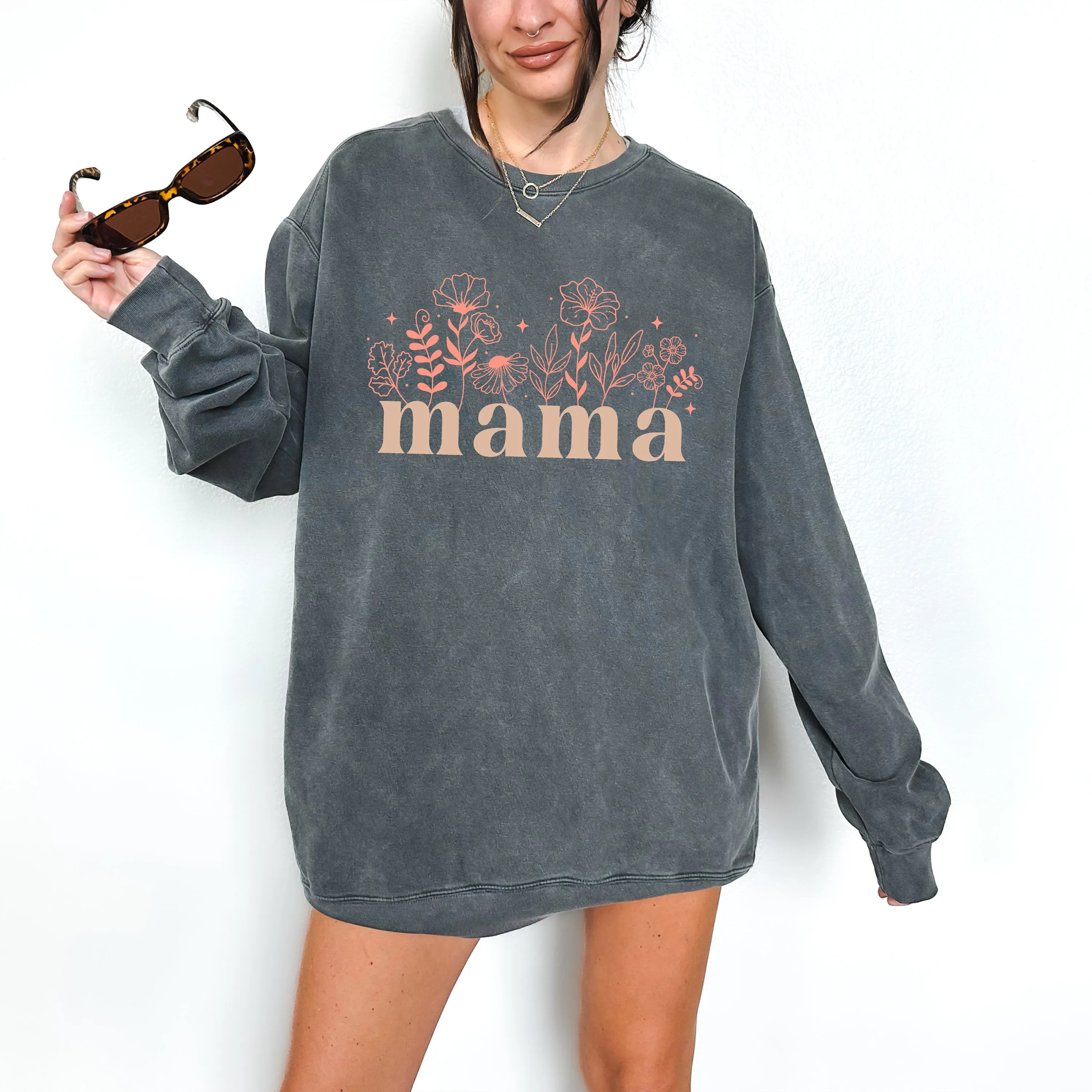 Comfort Colors Mama Sweatshirt