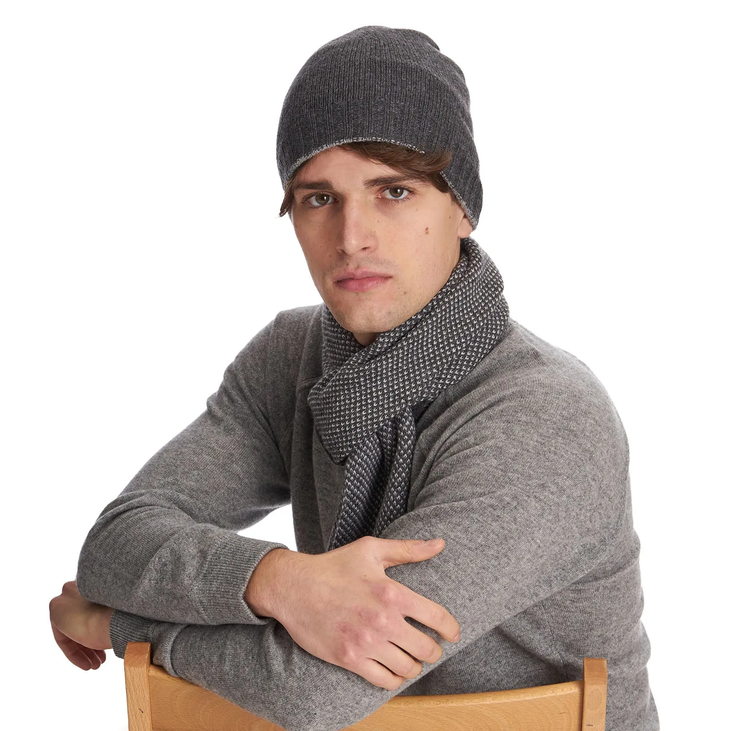 DARK AND LIGHT GREY BICOLOR BEANIE