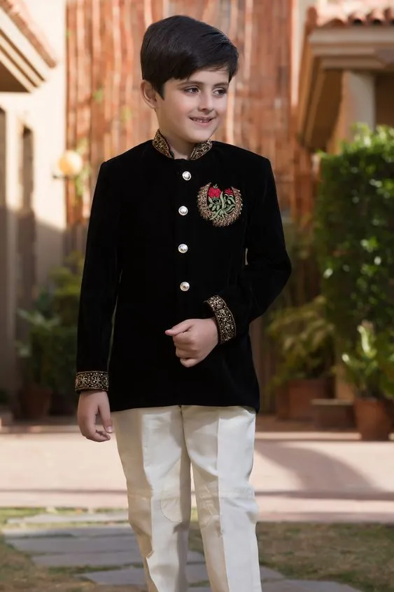 Embroidered Velvet Prince Coat Suit | WC1718 | B551