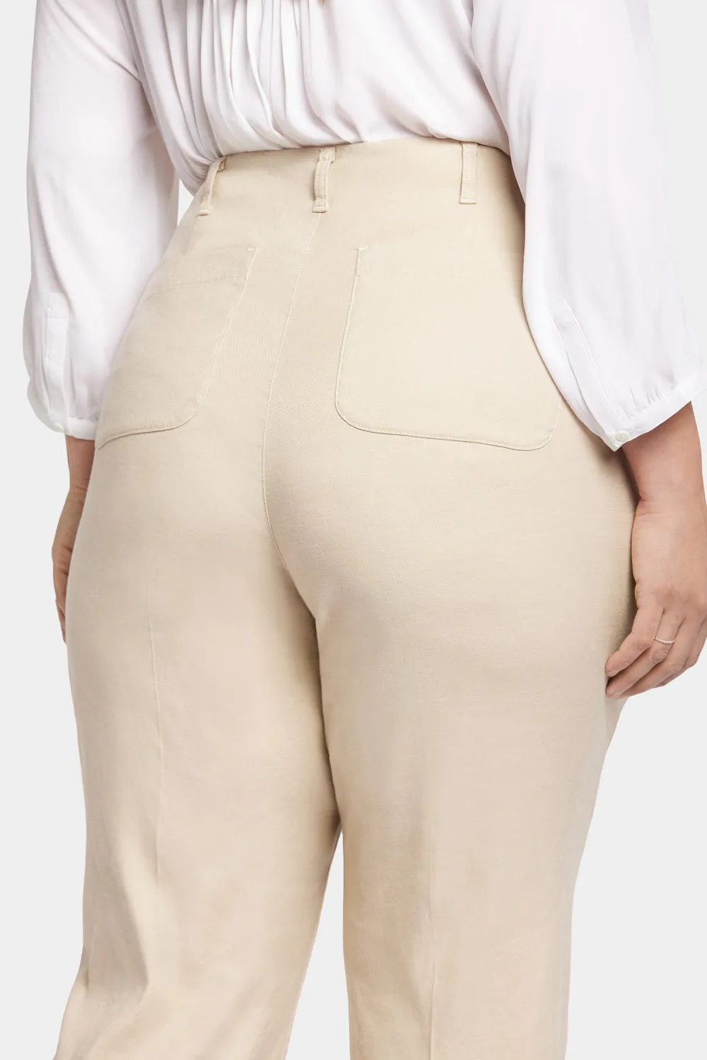 Marilyn Straight Pants In Plus Size - Feather