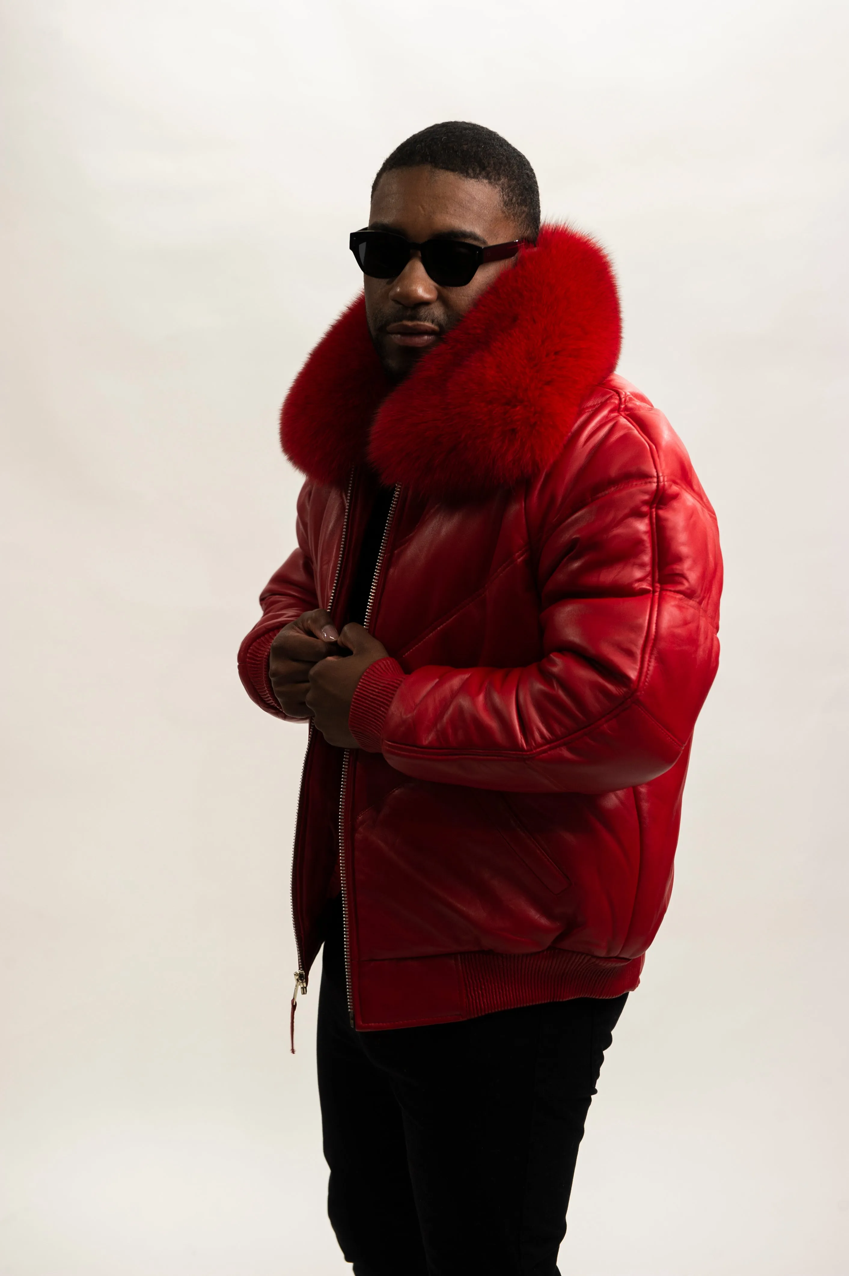 Men's V-Bomber Red Premium Fox Collar [Red]