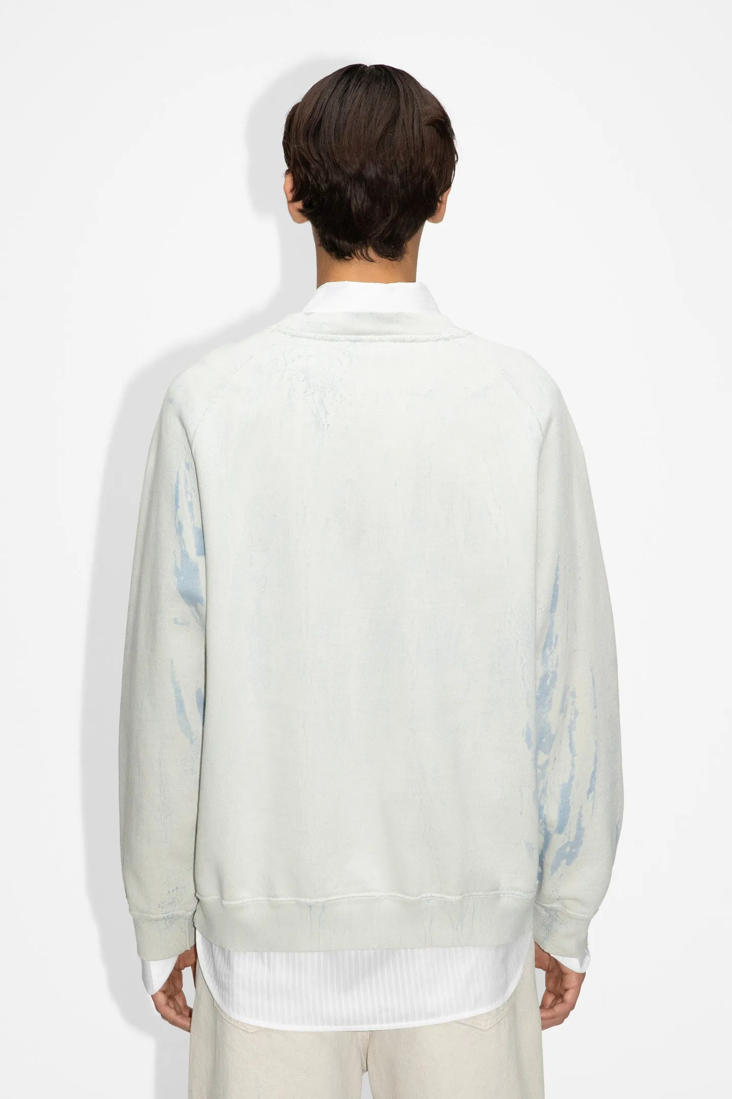 Raglan Sleeve Sweatshirt