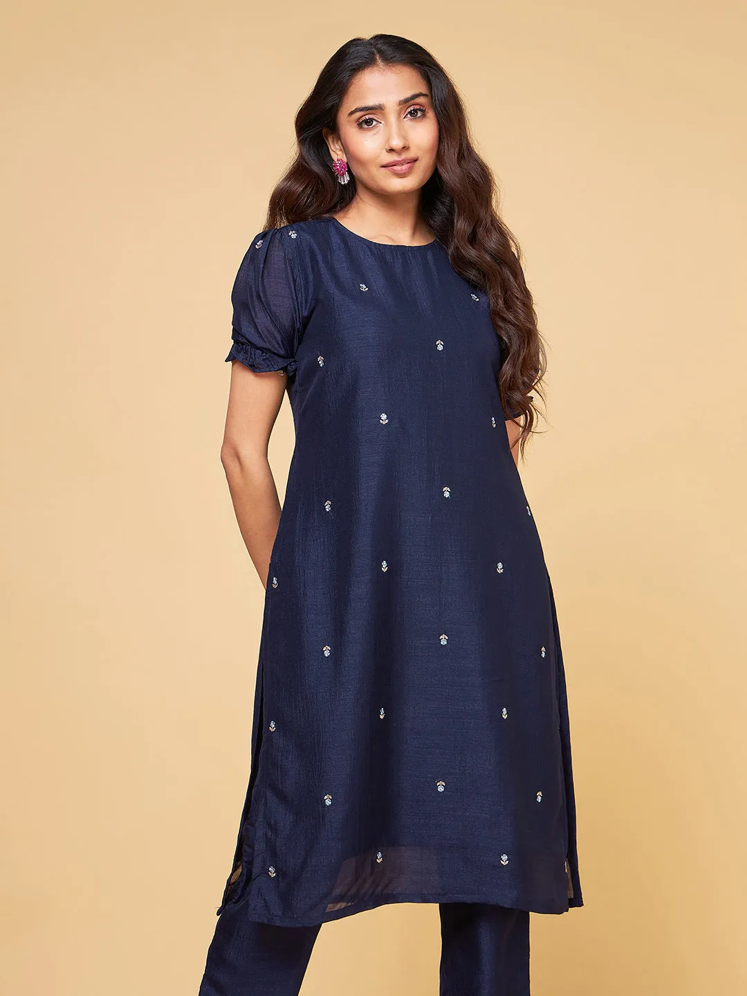 Roohi Embroidered Navy Kurta Set